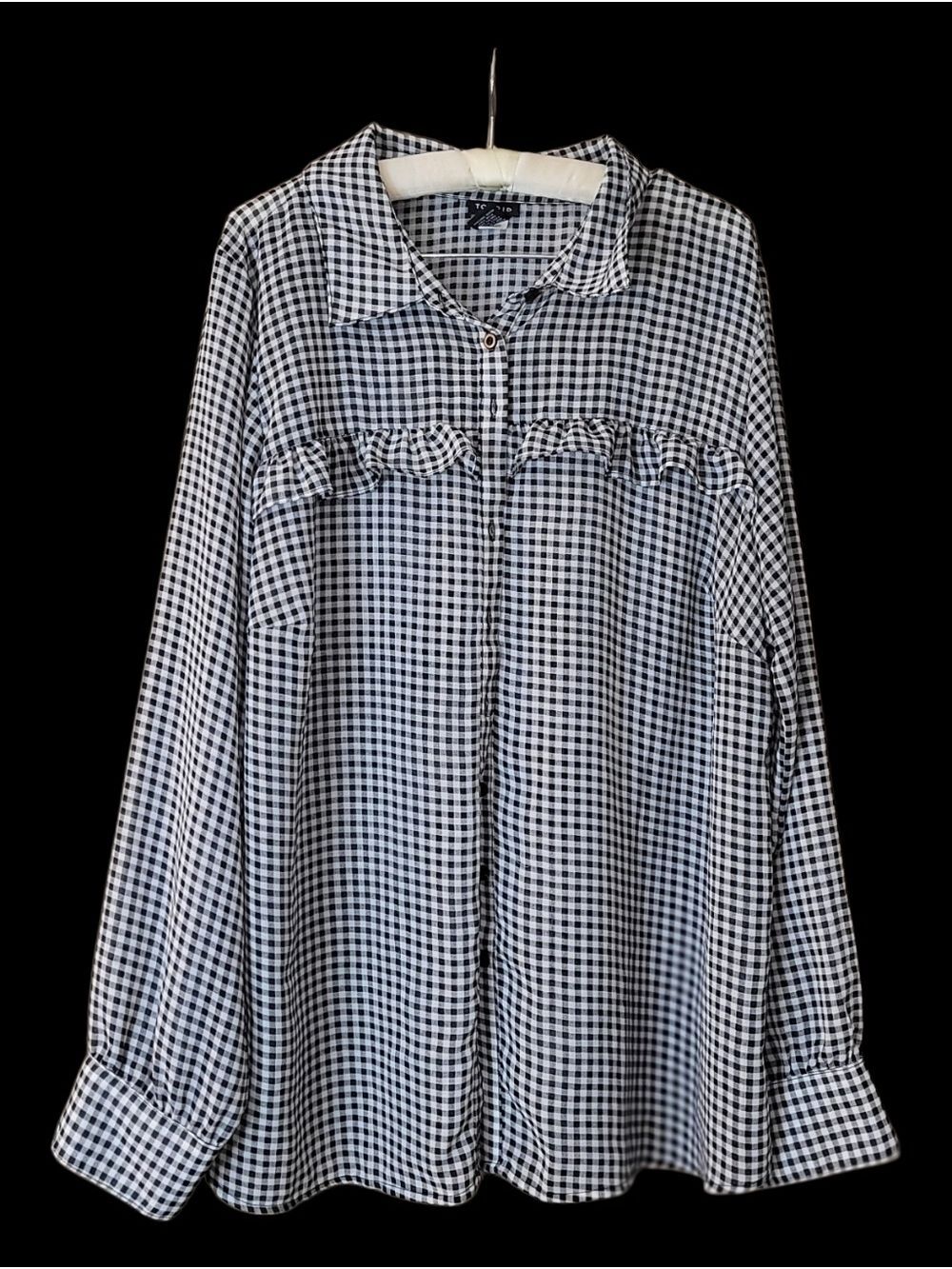 Torrid 2 Black & White Ruffle Long Sleeved Blouse Top 2X